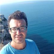 Doy clases particulares de redacción periodística, castellano, corrección de estilo y de español para extranjeros